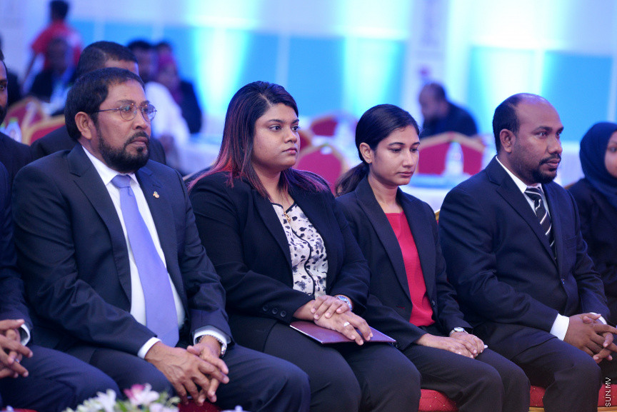 ފެބްރުއަރީ 19، 2019: ޖުޑިޝަލް ކޮންފަރެންސް ފެށުމަށް ދަރުބާރުގޭގައި ބޭއްވި ރަސްމިއްޔާތުގެ ތެރެއިން -- ސަން ފޮޓޯ/ ފަޔާޒު މޫސާ