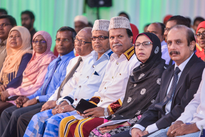 ފެބްރުއަރީ 21، 2019: މާދަރީ ބަހުގެ ދުވަސް ފާހަގަ ކުރުމަށް ދަރުބާރުގޭގައި ބޭއްވި ރަސްމީ ޖަލްސާގެ ތެރެއިން -- ސަން ފޮޓޯ/ ފަޔާޒު މޫސާ