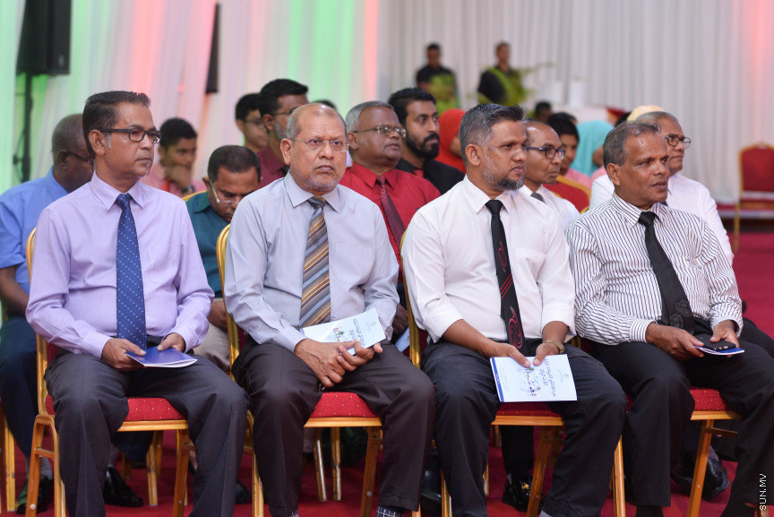 ފެބްރުއަރީ 21، 2019: މާދަރީ ބަހުގެ ދުވަސް ފާހަގަ ކުރުމަށް ދަރުބާރުގޭގައި ބޭއްވި ރަސްމީ ޖަލްސާގެ ތެރެއިން -- ސަން ފޮޓޯ/ ފަޔާޒު މޫސާ
