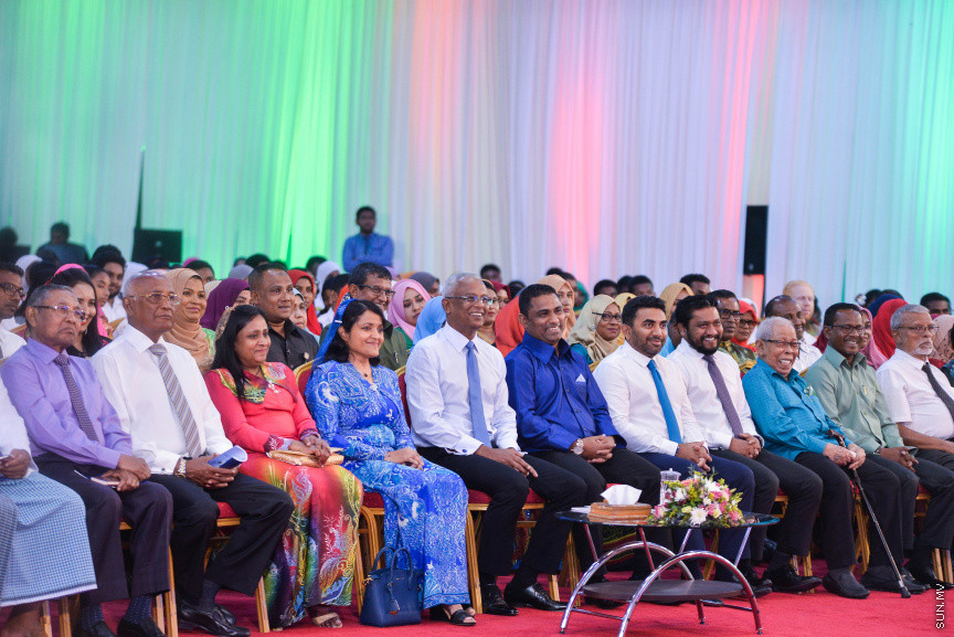 ފެބްރުއަރީ 21، 2019: މާދަރީ ބަހުގެ ދުވަސް ފާހަގަ ކުރުމަށް ދަރުބާރުގޭގައި ބޭއްވި ރަސްމީ ޖަލްސާގެ ތެރެއިން -- ސަން ފޮޓޯ/ ފަޔާޒު މޫސާ