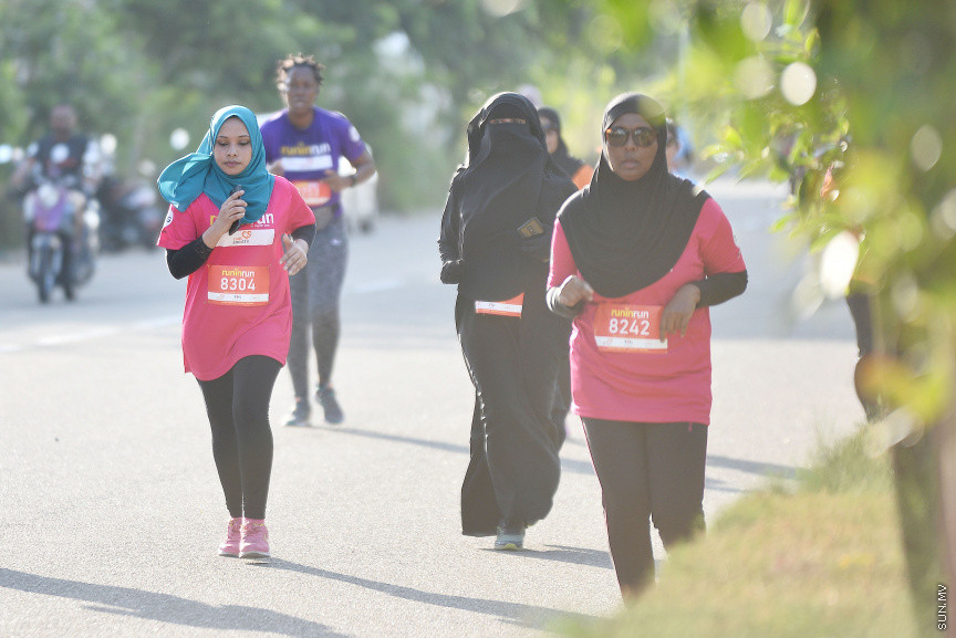 މާޗް 1، 2019: އަންހެނުން ކަސްރަތަށް ހޭލުންތެރި ކުރުވައި ކަސްރަތުގެ މުހިންމުކަން އަންގައި ދިނުމަށް އަންހެނުންނަށް ހާއްސަކޮށްގެން ޓީއެފްޖީގެ ފަރާތުން ރަނިން ރަންގެ ތެރެއިން -- ސަން ފޮޓޯ/ ފަޔާޒު މޫސާ