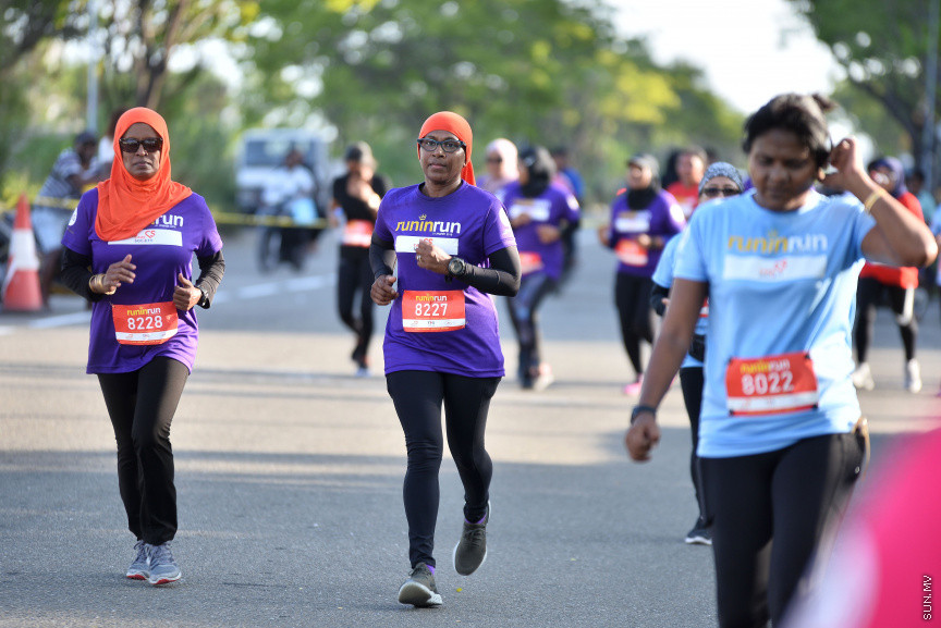 މާޗް 1، 2019: އަންހެނުން ކަސްރަތަށް ހޭލުންތެރި ކުރުވައި ކަސްރަތުގެ މުހިންމުކަން އަންގައި ދިނުމަށް އަންހެނުންނަށް ހާއްސަކޮށްގެން ޓީއެފްޖީގެ ފަރާތުން ރަނިން ރަންގެ ތެރެއިން -- ސަން ފޮޓޯ/ ފަޔާޒު މޫސާ