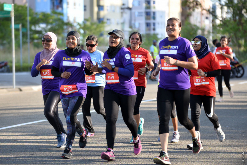 މާޗް 1، 2019: އަންހެނުން ކަސްރަތަށް ހޭލުންތެރި ކުރުވައި ކަސްރަތުގެ މުހިންމުކަން އަންގައި ދިނުމަށް އަންހެނުންނަށް ހާއްސަކޮށްގެން ޓީއެފްޖީގެ ފަރާތުން ރަނިން ރަންގެ ތެރެއިން -- ސަން ފޮޓޯ/ ފަޔާޒު މޫސާ