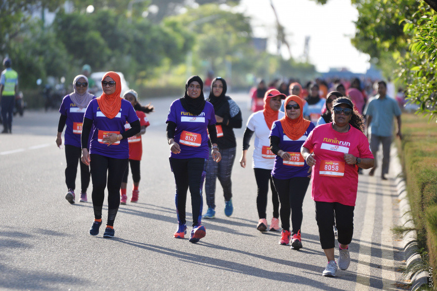 މާޗް 1، 2019: އަންހެނުން ކަސްރަތަށް ހޭލުންތެރި ކުރުވައި ކަސްރަތުގެ މުހިންމުކަން އަންގައި ދިނުމަށް އަންހެނުންނަށް ހާއްސަކޮށްގެން ޓީއެފްޖީގެ ފަރާތުން ރަނިން ރަންގެ ތެރެއިން -- ސަން ފޮޓޯ/ ފަޔާޒު މޫސާ
