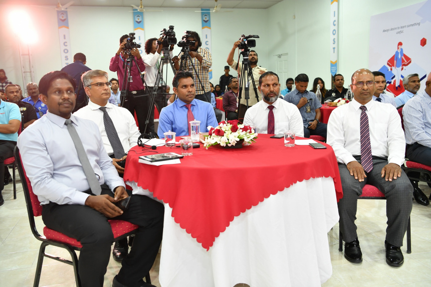 ރައީސުލްޖުމްހޫރިއްޔާގެ ނާއިބު، މާފުށީ ޖަލުގައި "އުރީދޫ ސްމާޓް ކެމްޕަސް" އިފްތިތާހު ކޮށްދެއްވުން -- ފޮޓޯ/ ރައީސް އޮފީސް