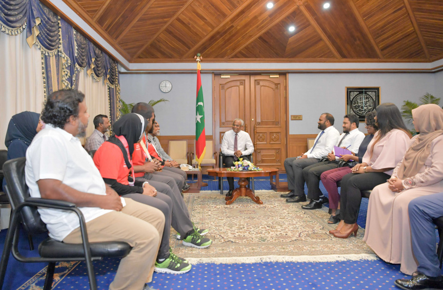 ސްޕެޝަލް އޮލިމްޕިކްސް- ވަރލްޑްގޭމްސް 2019 ގައި ދިވެހިރާއްޖެ ތަމްސީލުކުރި ޓީމާ، ރައީސުލްޖުމްހޫރިއްޔާ ބައްދަލުކުރެއްވުން -- ފޮޓޯ/ ރައީސް އޮފީސް