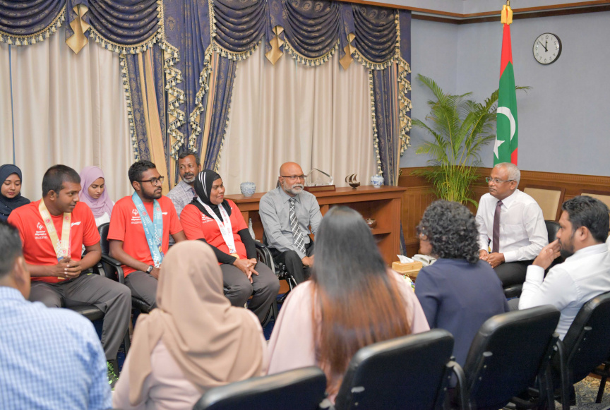 ސްޕެޝަލް އޮލިމްޕިކްސް- ވަރލްޑްގޭމްސް 2019 ގައި ދިވެހިރާއްޖެ ތަމްސީލުކުރި ޓީމާ، ރައީސުލްޖުމްހޫރިއްޔާ ބައްދަލުކުރެއްވުން -- ފޮޓޯ/ ރައީސް އޮފީސް