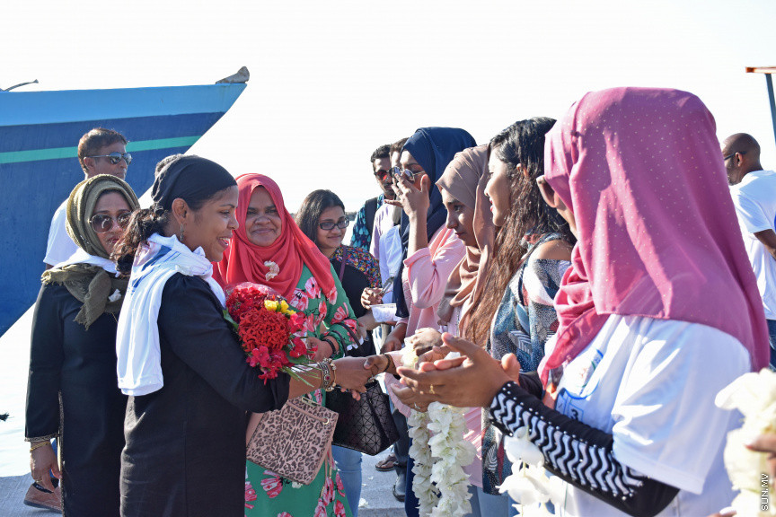 މާޗް 17، 2019: ޖާބިރުގެ އަނބިކަބަލުން ކާށީދޫ އަށް ވަޑައިގަތުމުން މަރުހަބާ ދެންނެވުމުން -- ސަން ފޮޓޯ