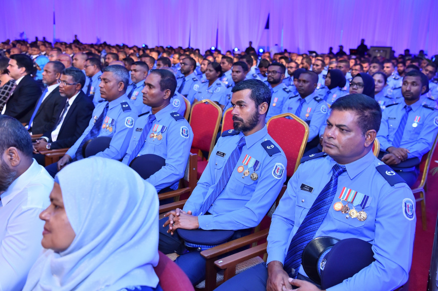 މާޗް 29، 2019، ފުލުހުންގެ މުއައްސަސާ އަށް 86 އަހަރު ފުރުން ފާހަގަކުރުމަށް ދަރުބާރުގޭގައި ބޭއްވި ޖަލްސާގެ ތެރެއިން -- ފޮޓޯ/ ރައީސް އޮފީސް