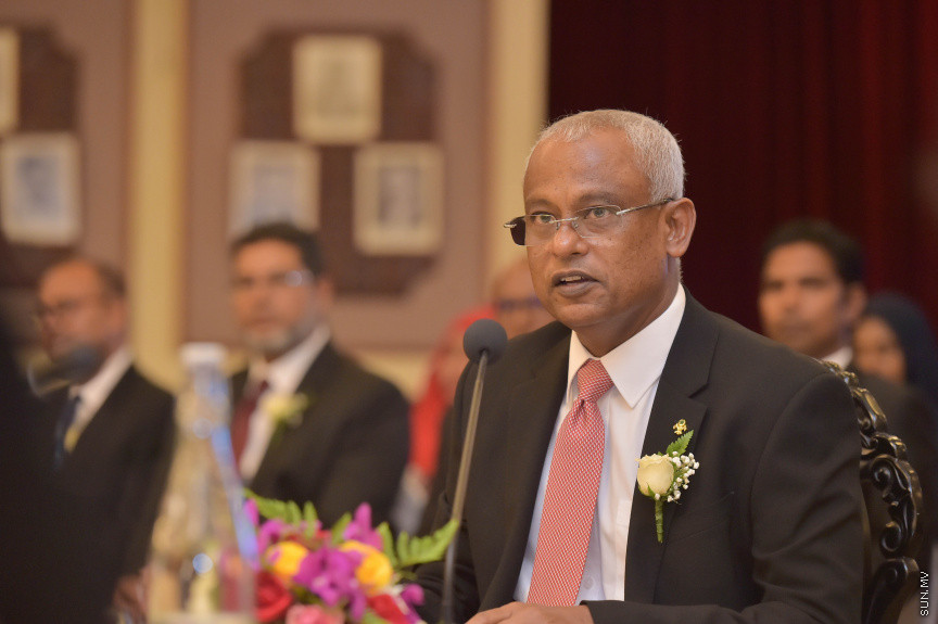 ހެލްތް މިނިސްޓަރުކަން ކުރައްވާފައިވާ ޢިއްޒަތްތެރިންގެ ސަމިޓް އިފްތިތާޙް ކޮށްދެއްވުން -- ފޮޓޯ/ ރައީސް އޮފީސް