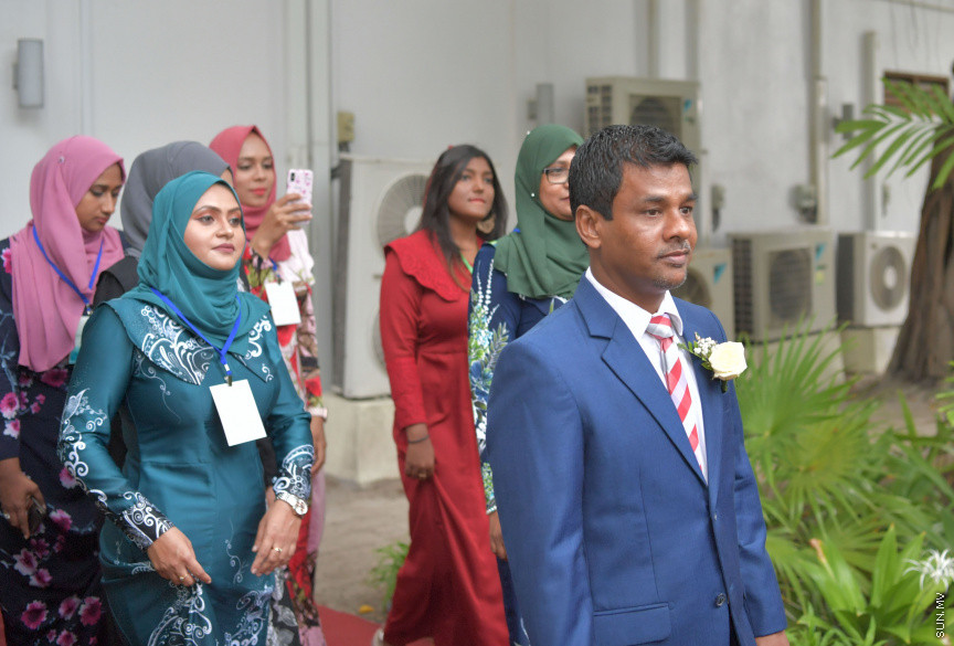ހެލްތް މިނިސްޓަރުކަން ކުރައްވާފައިވާ ޢިއްޒަތްތެރިންގެ ސަމިޓް އިފްތިތާޙް ކޮށްދެއްވުން -- ފޮޓޯ/ ރައީސް އޮފީސް