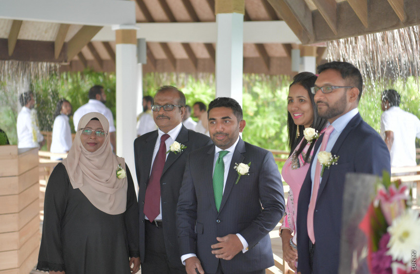 ހެލްތް މިނިސްޓަރުކަން ކުރައްވާފައިވާ ޢިއްޒަތްތެރިންގެ ސަމިޓް އިފްތިތާޙް ކޮށްދެއްވުން -- ފޮޓޯ/ ރައީސް އޮފީސް