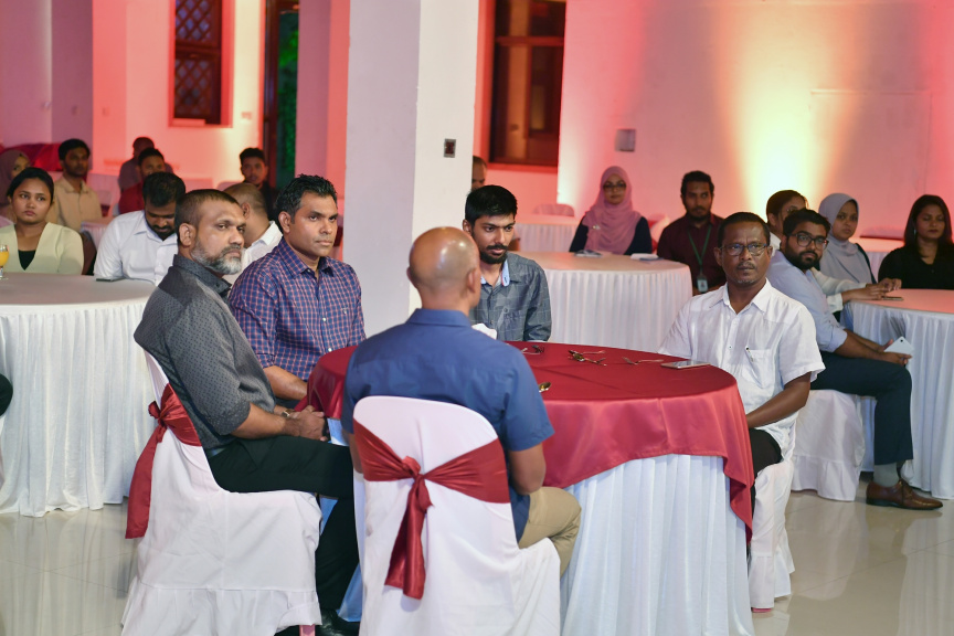 މޭ 3، 2019 : ނޫސްވެރިކަމުގެ މިނިވަންކަމުގެ ދުވަހުގެ ޙަފްލާގައި ރައީސުލްޖުމްހޫރިއްޔާގެ ނައިބު ބައިވެރިވެވަޑައިިގަތުން -- ފޮޓޯ/ ރައީސް އޮފީސް