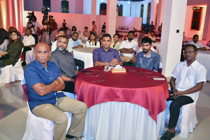މޭ 3، 2019 : ނޫސްވެރިކަމުގެ މިނިވަންކަމުގެ ދުވަހުގެ ޙަފްލާގައި ރައީސުލްޖުމްހޫރިއްޔާގެ ނައިބު ބައިވެރިވެވަޑައިިގަތުން -- ފޮޓޯ/ ރައީސް އޮފީސް