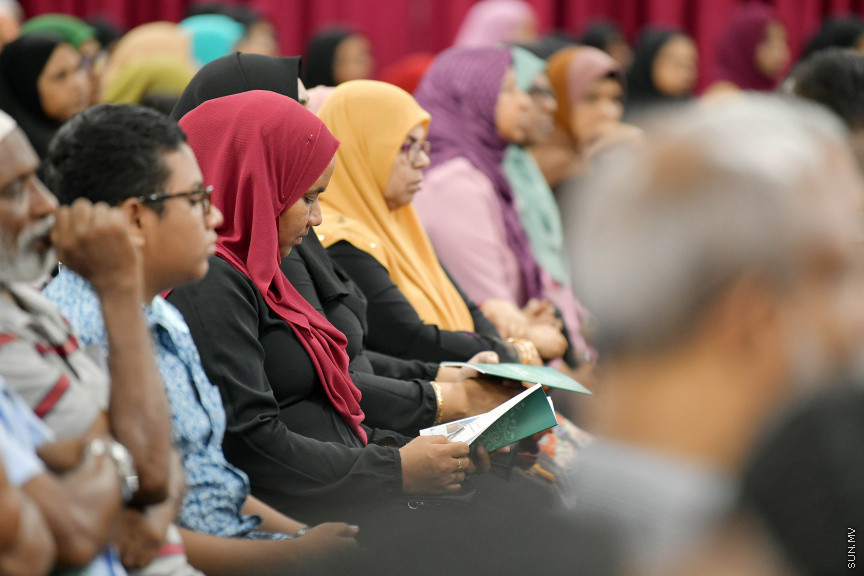 މެއި 9، 2019: ރަމަޝަން މަހުގެ ރޭތައް އިހްޔާކުރުމަށް އިސްލާމީ މަރުކަޒުގައި ބޭއްވި ޖަލްސާގެ ތެރެއިން -- ސަން ފޮޓޯ/ ފަޔާޒު މޫސާ