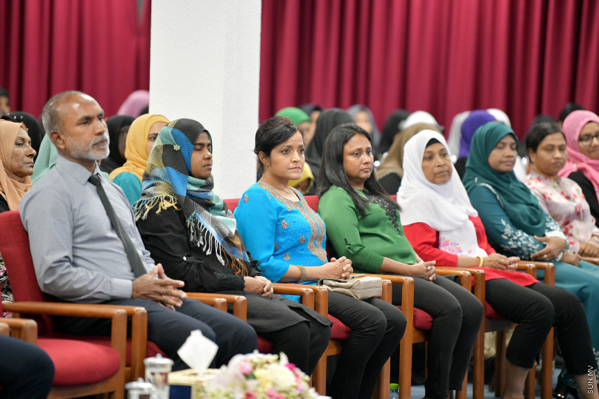 މެއި 9، 2019: ރަމަޝަން މަހުގެ ރޭތައް އިހްޔާކުރުމަށް އިސްލާމީ މަރުކަޒުގައި ބޭއްވި ޖަލްސާގެ ތެރެއިން -- ސަން ފޮޓޯ/ ފަޔާޒު މޫސާ