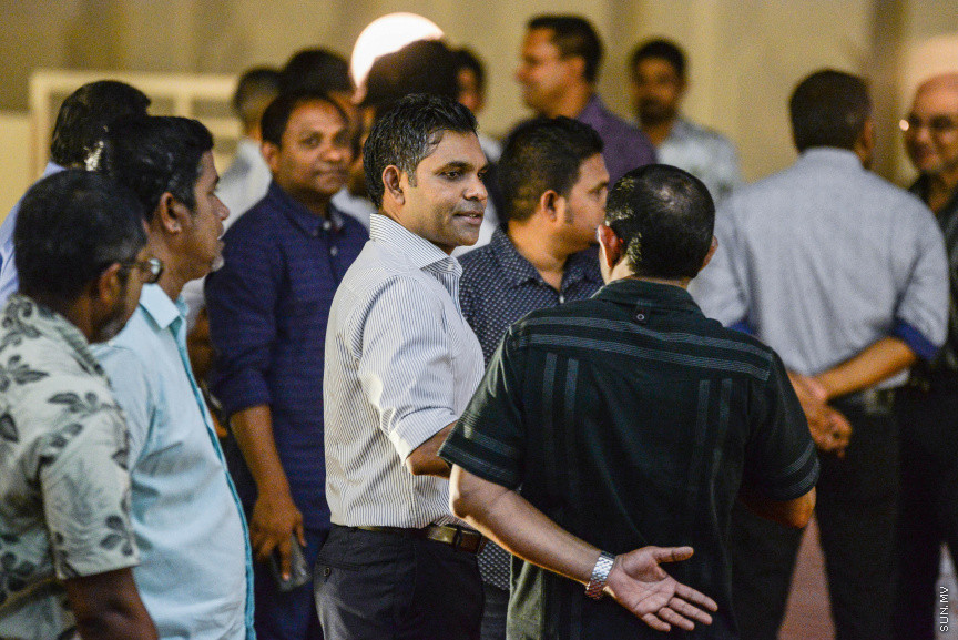 މެއި 22، 2019: ނިމިގެން މިދާ 18ވަނަ ރައްޔިތުންގެ މަޖިލީހުގެ މެމްބަރުންނާއި އަލަށް އިންތިހާބުވި 19ވަނަ ރައްޔިތުންގެ މަޖިލީހުގެ މެމްބަރުންނަށް، މަޖިލިސް ރައީސް ގާސިމް އިބްރާޙިމް ދެއްވި ތަރާވީސް: މި ތަރާވީހުގައި ރައީސް އިބްރާޙިމް މުހައްމަދު ސޯލިހު އާއި ނައިބް ރައީސް ފައިސަލް ނަސީމް ވަނީ ބައިވެރިވެ ވަޑައިގެންފައި -- ސަން ފޮޓޯ/ ފަޔާޒު މޫސާ