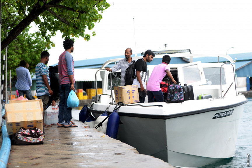 ފިތުރު އީދު ބަންދާ ދިމާކޮން މާލެއިން  ބޭރަށް -- ސަން ފޮޓޯ -- އަހުމަދު އަވްޝަން އިލްޔާސް