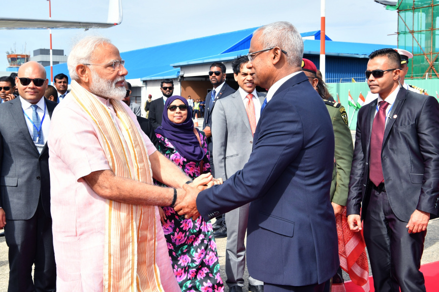 ޖޫން 9، 2019: އިންޑިއާގެ ބޮޑުވަޒީރު ނަރެންދުރަ މޯދީ ދިވެހިރާއްޖެއަށް ކުރެއްވި ރަސްމީ ދަތުރުފުޅު ނިންމަވާލެއްވުމަށްފަހު ފުރާވަޑައިގަތުން -- ފޮޓޯ/ ރައީސް އޮފީސް