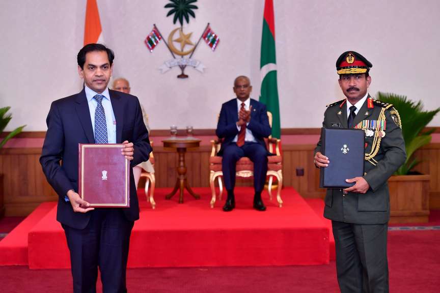 ޖޫން 8، 2019: ރާއްޖެއާއި އިންޑިޔާއާ ދެޤައުމުގެ ދެމެދުގައި ރަސްމީ ވާހަކަފުޅު ތަކާއި ދެޤައުމުގެ ދެމެދުގައި އެއްބަސްވުންތައް ބަދަލުކުރުމުގެ ރަސްމިއްޔާތުގެ ތެރެއިން -- ފޮޓޯ/ ރައީސް އޮފީސް