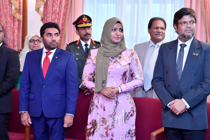 ޖޫން 8، 2019: ރާއްޖެއާއި އިންޑިޔާއާ ދެޤައުމުގެ ދެމެދުގައި ރަސްމީ ވާހަކަފުޅު ތަކާއި ދެޤައުމުގެ ދެމެދުގައި އެއްބަސްވުންތައް ބަދަލުކުރުމުގެ ރަސްމިއްޔާތުގެ ތެރެއިން -- ފޮޓޯ/ ރައީސް އޮފީސް