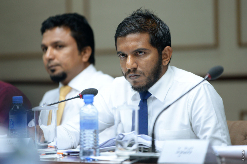 ޖޫން 14، 2019 : ޖޭއެސްސީ މަޖިލީހުގެ ޖުޑީޝަރީ ކޮމިޓީއަށް ހާޒިރުކުރުން -- ސަން ފޮޓޯ/ އަހުމަދު އަވްޝަން އިލްޔާސް