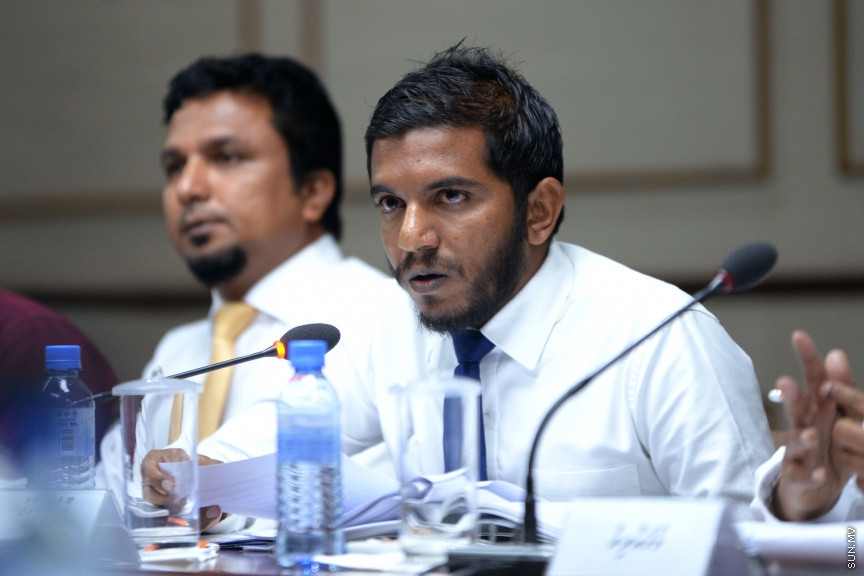 ޖޫން 14، 2019 : ޖޭއެސްސީ މަޖިލީހުގެ ޖުޑީޝަރީ ކޮމިޓީއަށް ހާޒިރުކުރުން -- ސަން ފޮޓޯ/ އަހުމަދު އަވްޝަން އިލްޔާސް