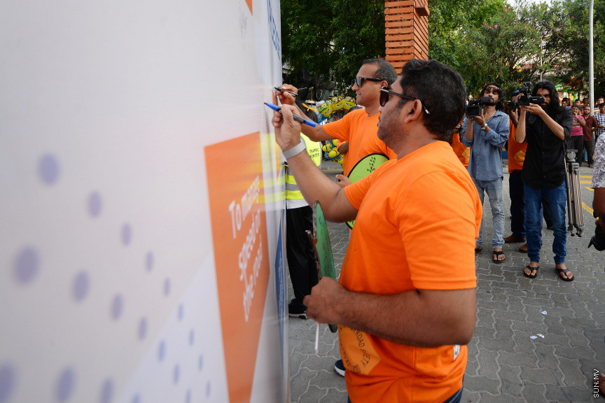 ޖޫން 14، 2019: މާލޭގައި ކުރިއަށް ގެންދިޔަ "ރޯޑް ސޭފްޓީ" ހިނގާލުމުގެ ތެރެއިން -- ސަން ފޮޓޯ/ ފަޔާޒު މޫސާ