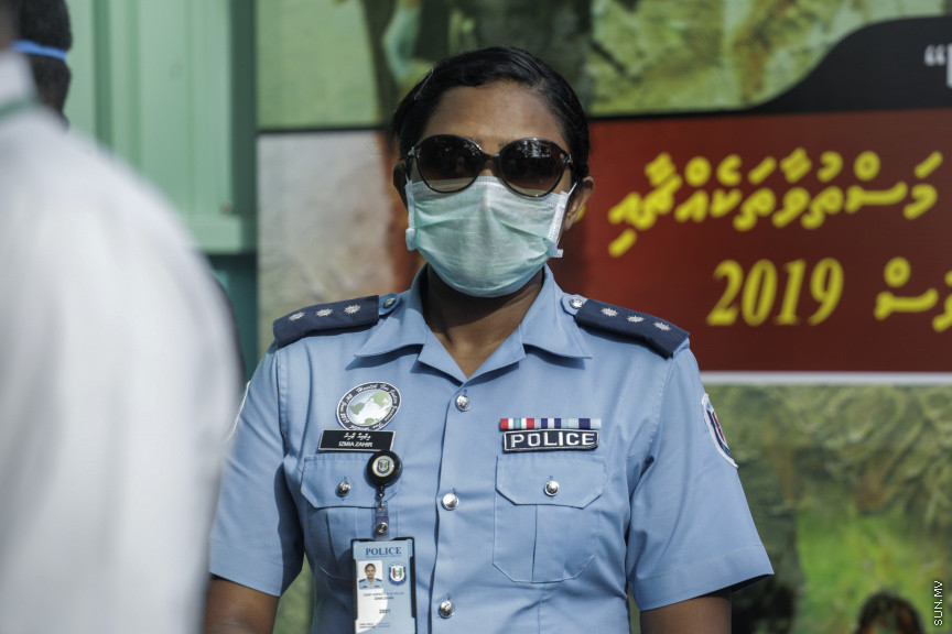ޖޫން، 26، 2019: 414 މިލިއަން ރުފިޔާގެ މަސްތުވާތަކެތި ނައްތާލުން: 2014 ވަނަ އަހަރުން ފެށިގެން ފުލުހުންގެ 3،165 ތަފާތު އެކި މައްސަލަތަކުގައި އަތުލައިގަތް 420 ކިލޯގެ މަސްތުވާތަކެތި ވަނީ ނައްތާލާފައި --- ސަން ފޮޓޯ/ މުހައްމަދު މުޒައްޔިން ނާޒިމް