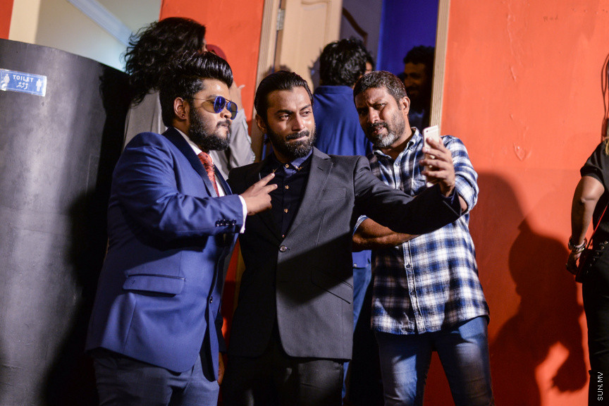 ޖުލައި 1، 2019: ޑާކްރެއިން އެންޓަޓެއިންމަންޓްގެ އަހަރުގެ ބޮޑު ފިލްމު "މާމުއި" ރިލީޒްކުރުމަށް އޮލިމްޕަހުގައި ބޭއްވި ޕްރިމިއާ ނައިޓް ގެ ތެރެއިން -- ސަން ފޮޓޯ/ ފަޔާޒު މޫސާ