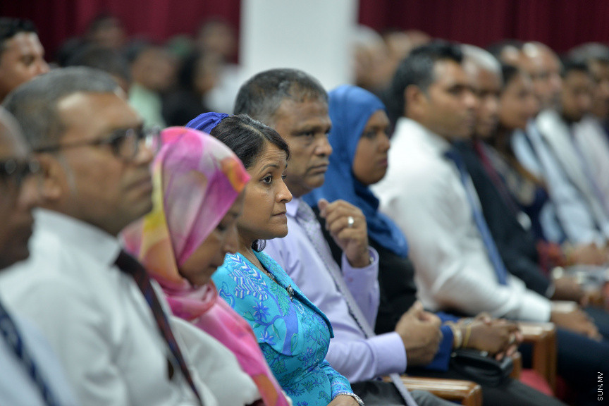 ޖުލައި 8، 2019: ނުކުޅެދުންތެރިކަން ހުންނަމީހުންގެ އަގުވަޒަންކޮށް ދޭ ރިވެލި އެވޯޑް ދިނުމަށް އިސްލާމީ މަރުކަޒު ހޯލްގައި ބޭއްވި ރަސްމިއްޔާތުގެ ތެރެއިން -- ސަން ފޮޓޯ/ ފަޔާޒު މޫސާ
