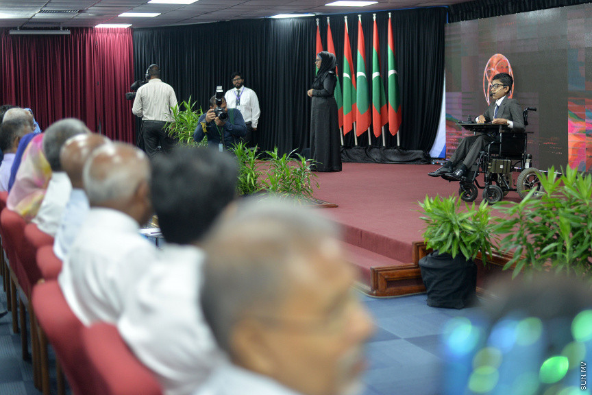 ޖުލައި 8، 2019: ނުކުޅެދުންތެރިކަން ހުންނަމީހުންގެ އަގުވަޒަންކޮށް ދޭ ރިވެލި އެވޯޑް ދިނުމަށް އިސްލާމީ މަރުކަޒު ހޯލްގައި ބޭއްވި ރަސްމިއްޔާތުގެ ތެރެއިން -- ސަން ފޮޓޯ/ ފަޔާޒު މޫސާ