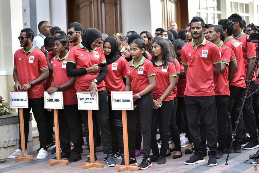 ޖުލައި 14، 2019: 10 ވަނަ އައިއޯއައިޖީ ގޭމްސްއަށް ރާއްޖެއިން ފޮނުވާ ކުޅުންތެރިންނާ ބައްދަލުކުރަން ރައީސް އޮފީހުގައި ބޭއްވި ރަސްމިއްޔާތުގެ ތެރެއިން -- ސަން ފޮޓޯ/ ފަޔާޒު މޫސާ