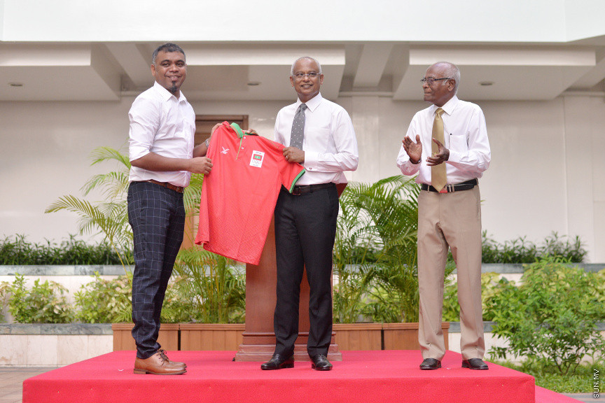 ޖުލައި 14، 2019: 10 ވަނަ އައިއޯއައިޖީ ގޭމްސްއަށް ރާއްޖެއިން ފޮނުވާ ކުޅުންތެރިންނާ ބައްދަލުކުރަން ރައީސް އޮފީހުގައި ބޭއްވި ރަސްމިއްޔާތުގެ ތެރެއިން -- ސަން ފޮޓޯ/ ފަޔާޒު މޫސާ
