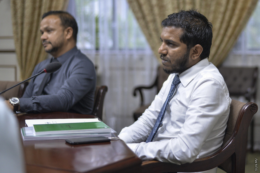 ޖުަލައި، 17، 2019: ރައްޔިތުންގެ މަޖިލީހުގެ ޖުޑީޝަރީ ކޮމިޓީއަށް ބާ ކައުންސިލް ހާޒިރު ކުރުން --- ސަން ފޮޓޯ/ މުހައްމަދު މުޒައްޔިން ނާޒިމް