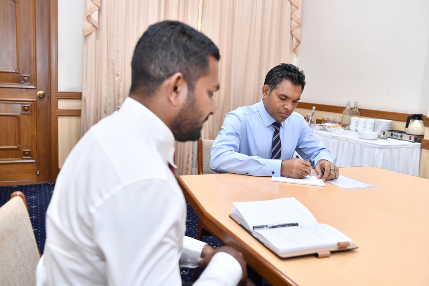 ރައީސުލްޖުމްހޫރިއްޔާގެ ނައިބު ބ. ކަމަދޫ ކައުންސިލާ ބައްދަލުކުރެއްވުން -- ފޮޓޯ/ ރައީސް އޮފީސް