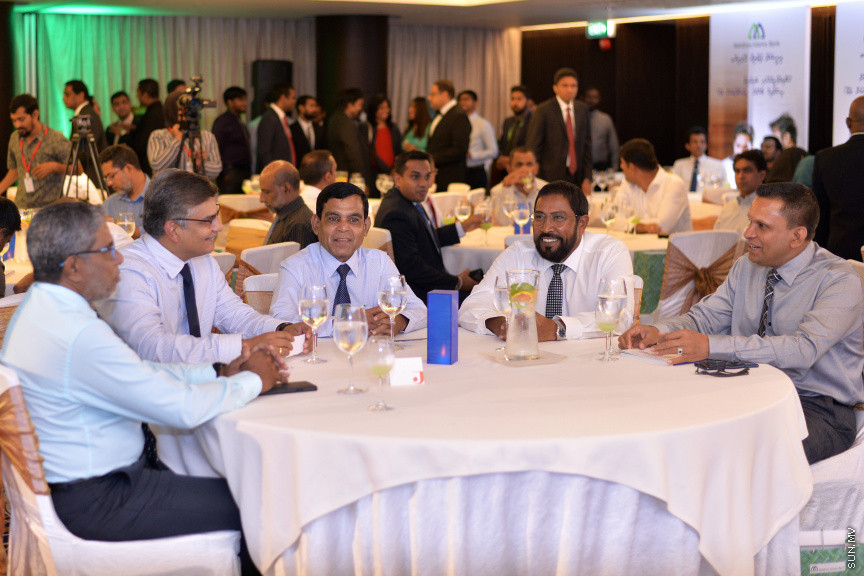 އިސްލާމިކް ބެންކުގެ އައިޕީއޯ ރަސްމީކޮށް ލޯންޗުކުރުމަށް މިރޭ ހޮޓަލް ޖެންގައި ބޭއްވި ރަސްމިއްޔާތުގެ ތެރެއިން -- ސަން ފޮޓޯ/ އަހުމަދު އަވްޝަން އިލްޔާސް