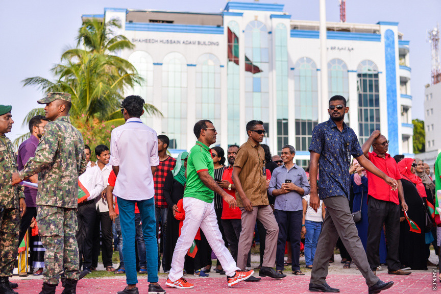 ޖުލައި 29، 2019: މޮރިޝަސްގައި ކުރިއަށް ދިޔަ އިންޑިއަން އޯޝަން އައިލެންޑް ގޭމްސް (އައިއޯއައިޖީ)ގައި ރާއްޖެއަށް ރަން ވަނަތަކެއް ހޯދައިދިން އެތްލީޓުން މާލެ އައުމުން ހޫނު މަރުހަބާއެއް ކިއުން -- ސަން ފޮޓޯ/ ފަޔާޒު މޫސާ