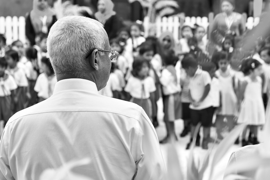 ރައީސް އިބްރާހިމް މުހައްމަދު ސޯލިހު މާފަންނު މަދަރުސާއަށް ޒިޔާރަތް ކުރައްވައި އެ މަދަރުސާގެ ކުދިންނާ ބައްދަލުކުރެއްވުން --- ފޮޓޯ/ ރައީސް އޮފީސް