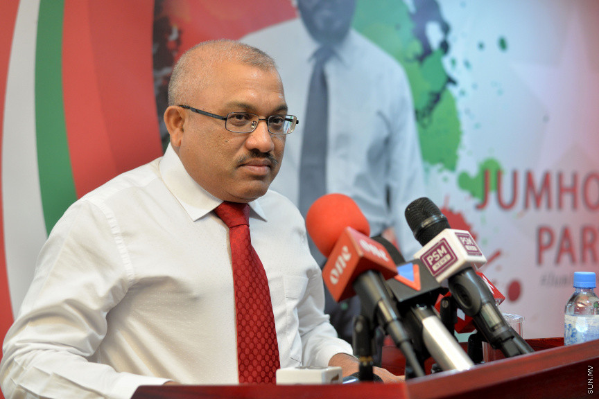އޮގަސްޓް 26، 2019: ޕީޕީއެމް އަދި ޕީއެންސީގެ ކުރީގެ މަޖިލިސް މެމްބަރުނާއި، ޔާމީން ސަރުކާރުގެ މިނިސްޓަރުން ޖުމްހޫރީ ޕާޓީއާއި ގުޅުން -- ސަން ފޮޓޯ/ ފަޔާޒު މޫސާ