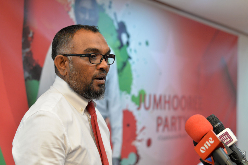 އޮގަސްޓް 26، 2019: ޕީޕީއެމް އަދި ޕީއެންސީގެ ކުރީގެ މަޖިލިސް މެމްބަރުނާއި، ޔާމީން ސަރުކާރުގެ މިނިސްޓަރުން ޖުމްހޫރީ ޕާޓީއާއި ގުޅުން -- ސަން ފޮޓޯ/ ފަޔާޒު މޫސާ