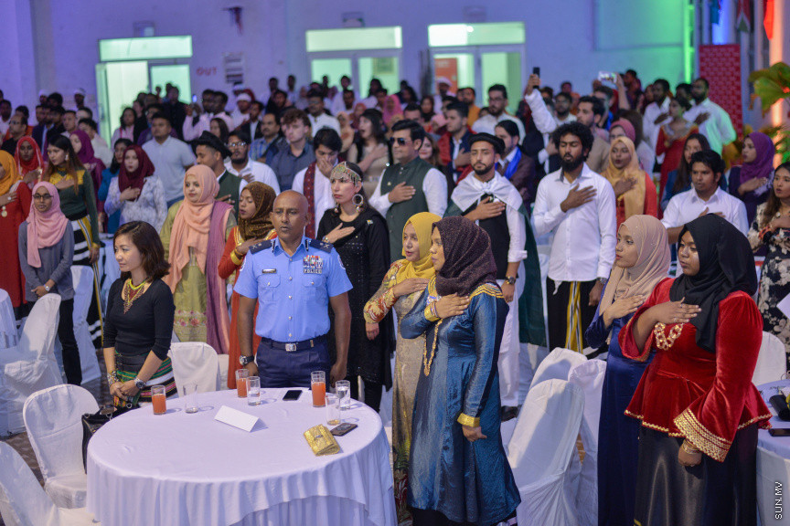 އޮގަސްޓް 28، 2019: ރީޖަނަލް އެލަޔަންސް ފޯ ފޯސްޓަރިން ޔޫތު (ރަފީ) އާއި ޔޫތު މިނިސްޓްރީ ގުޅިގެން އިންތިޒާމްކުރާ ގްލޯބަލް ޔޫތު ޕީސް އެމްބެސެޑާސް ޕްރޮގްރާމް (ޖީވައިޕީއޭ) ޓްރެއިނިން ޕްރޮގްރާމް ރާއްޖޭގައި ފެށުމަށް އެމްއެންޔޫ ހޯލްގައި ބޭއްވި ރަސްމިއޔާތުގެ ތެރެއިން -- ސަން ފޮޓޯ/ ފަޔާޒު މޫސާ