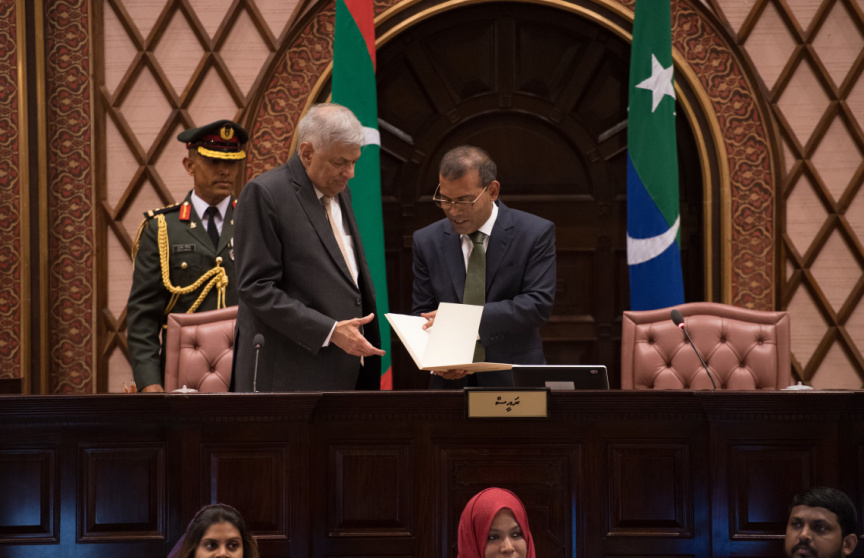 ސެޕްޓެމްބަރ 3، 2019: ސްރީލަންކާގެ ބޮޑުވަޒީރު ރަނިލް ވިކްރަމަސިންގހާ ރައްޔިތުންގެ މަޖިލީހުގައި ތަޤްރީރުކުރެއްވުން -- ފޮޓޯ/ މަޖިލިސް