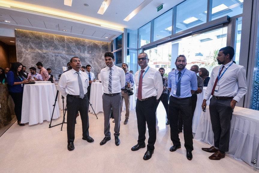 ސެޕްޓެމްބަރ 4، 2019: ދަރުމަވަންތަ ކޮމްޕްލެކްސްގައި އެސްޓީއޯއިން އަލަށް ހުޅުވި ބޭސްފިހާރަ ހުޅުވުމަށް ބޭއްވި ރަސްމިއްޔާތުގެ ތެރެއިން -- ސަން ފޮޓޯ/ ފަޔާޒު މޫސާ