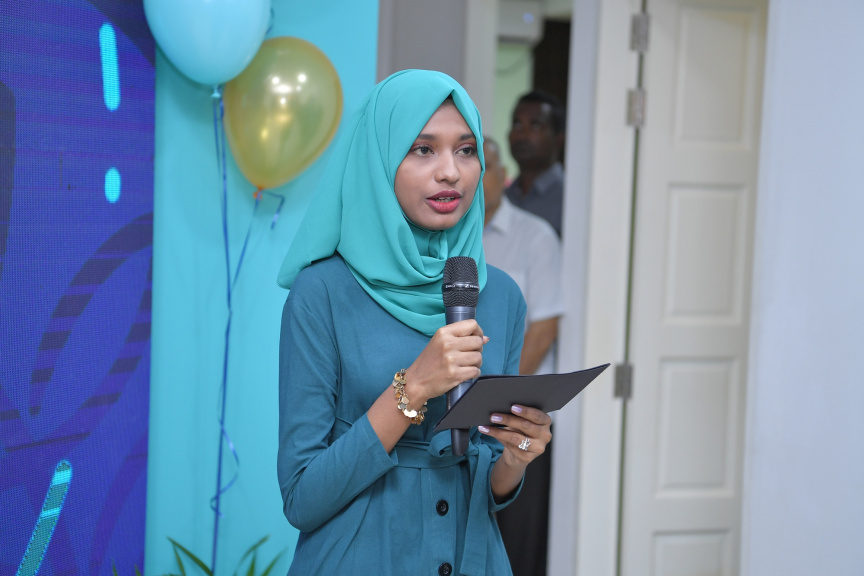 ރައީސުލްޖުމްހޫރިއްޔާގެ އަނބިކަނބަލުން "ތިބާ ސައިކޮލޮޖީ ކުލިނިކު ރަސްމީގޮތުން ހުޅުވައިދެއްވުން -- ފޮޓޯ: ރައީސް އޮފީސް