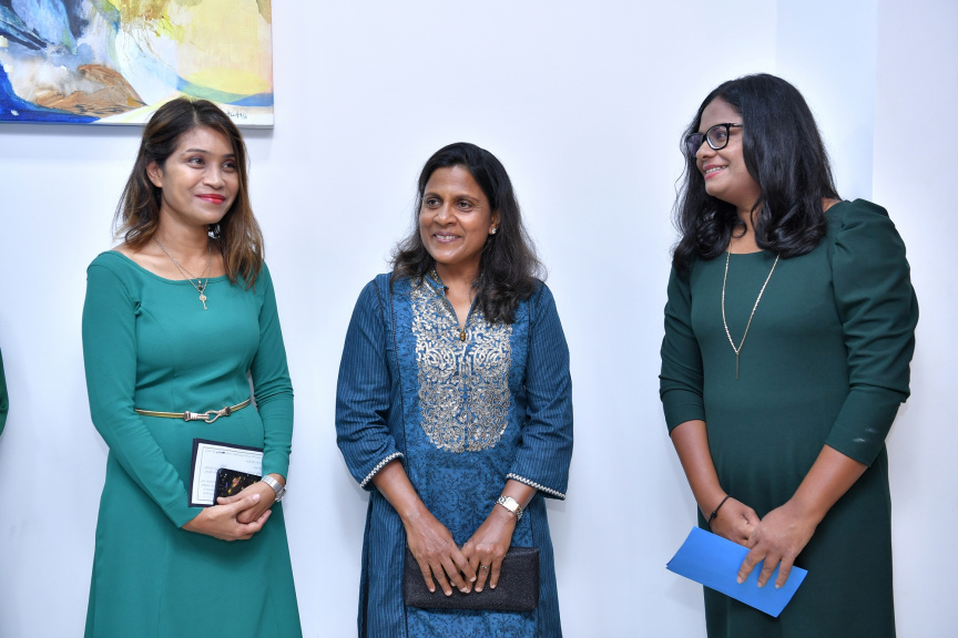 ރައީސުލްޖުމްހޫރިއްޔާގެ އަނބިކަނބަލުން "ތިބާ ސައިކޮލޮޖީ ކުލިނިކު ރަސްމީގޮތުން ހުޅުވައިދެއްވުން -- ފޮޓޯ: ރައީސް އޮފީސް