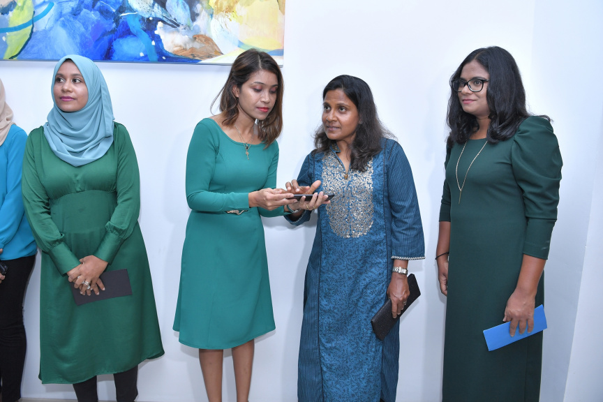 ރައީސުލްޖުމްހޫރިއްޔާގެ އަނބިކަނބަލުން "ތިބާ ސައިކޮލޮޖީ ކުލިނިކު ރަސްމީގޮތުން ހުޅުވައިދެއްވުން -- ފޮޓޯ: ރައީސް އޮފީސް