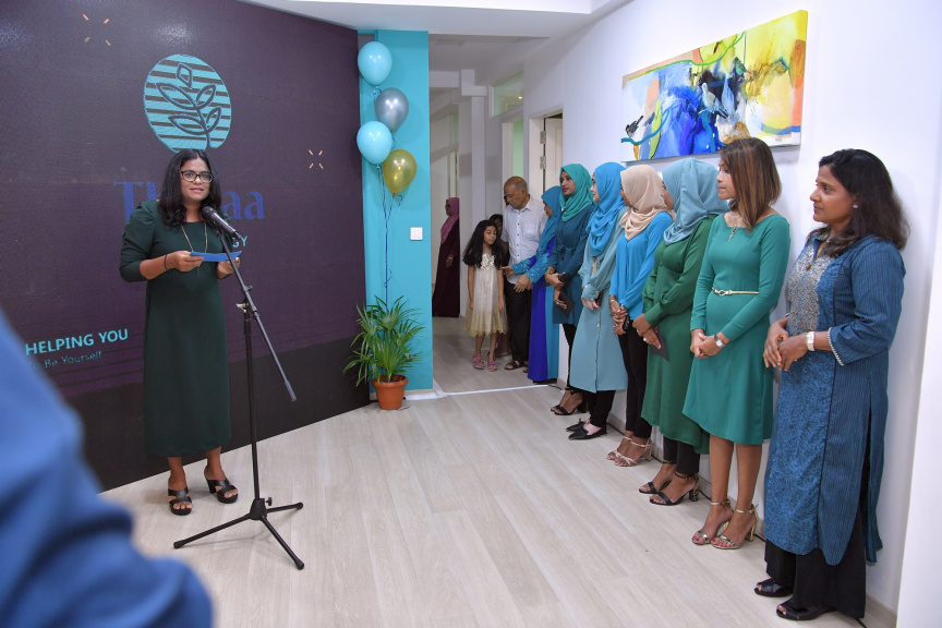 ރައީސުލްޖުމްހޫރިއްޔާގެ އަނބިކަނބަލުން "ތިބާ ސައިކޮލޮޖީ ކުލިނިކު ރަސްމީގޮތުން ހުޅުވައިދެއްވުން -- ފޮޓޯ: ރައީސް އޮފީސް