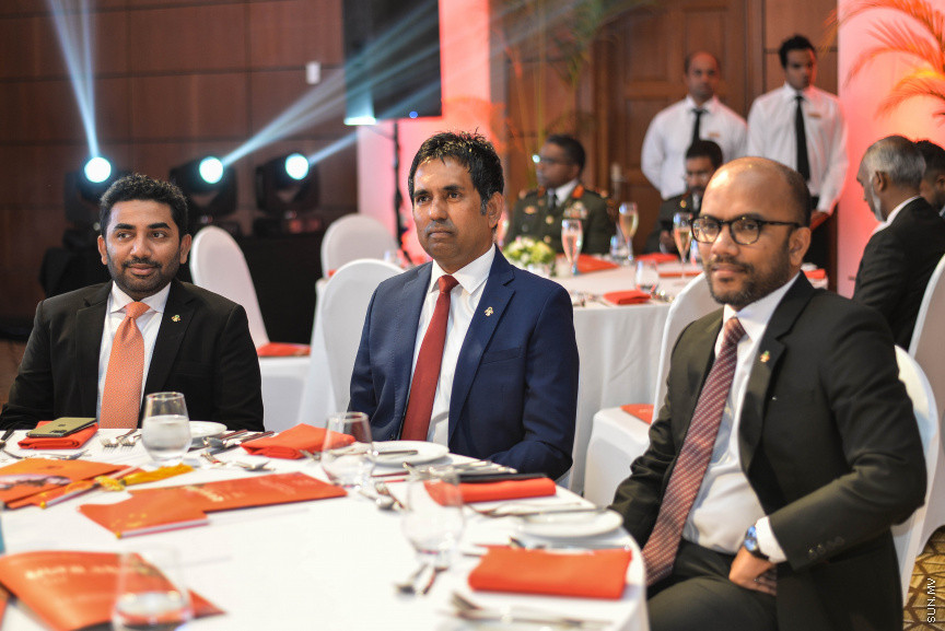 ސެޕްޓެމްބަރ 25، 2019: ޗައިނާގެ 70ވަނަ ގައިމީ ދުވަސް ފާހަގަކުރުމުގެ ގޮތުން ކުރުންބާ ރިސޯޓްގައި ބޭއްވި ހާއްސަ ރަސްމިއްޔާތުގެ ތެރެއިން -- ސަން ފޮޓޯ/ ފަޔާޒު މޫސާ