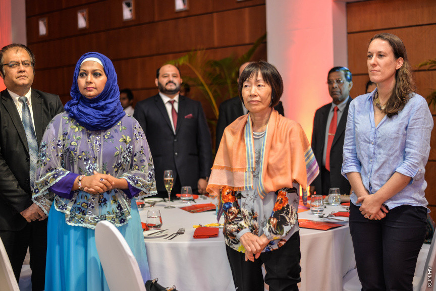 ސެޕްޓެމްބަރ 25، 2019: ޗައިނާގެ 70ވަނަ ގައިމީ ދުވަސް ފާހަގަކުރުމުގެ ގޮތުން ކުރުންބާ ރިސޯޓްގައި ބޭއްވި ހާއްސަ ރަސްމިއްޔާތުގެ ތެރެއިން -- ސަން ފޮޓޯ/ ފަޔާޒު މޫސާ